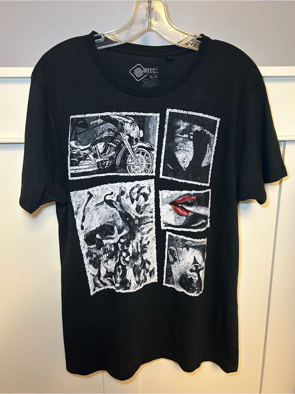 Vintage Mecca jeans 3d lip grunge print t-shirt